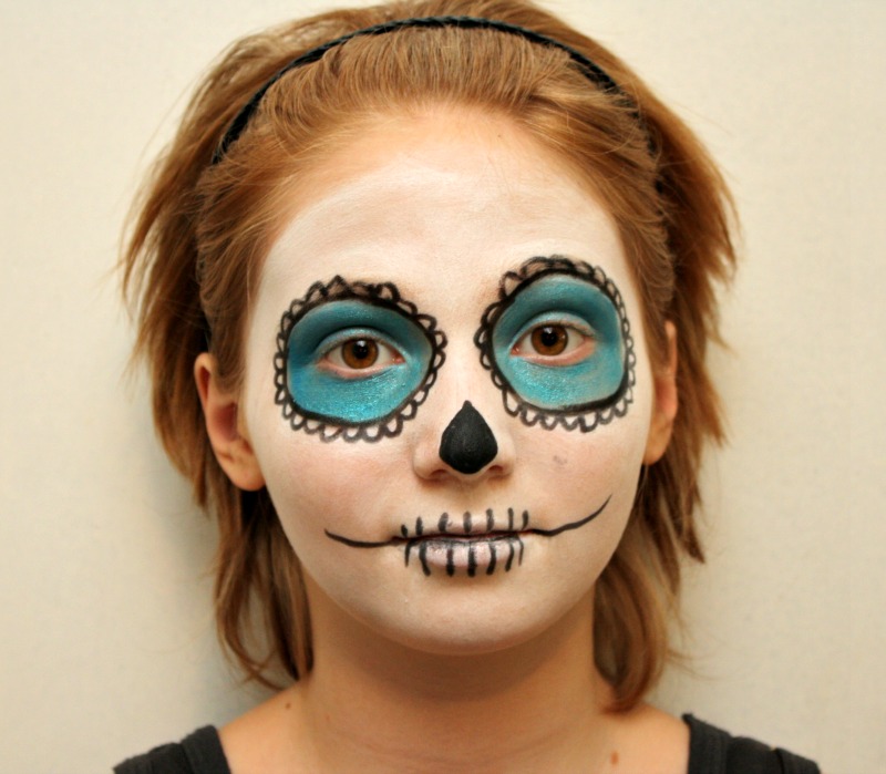 Sugar Skull Makeup Tutorial | Moms Need To Know
