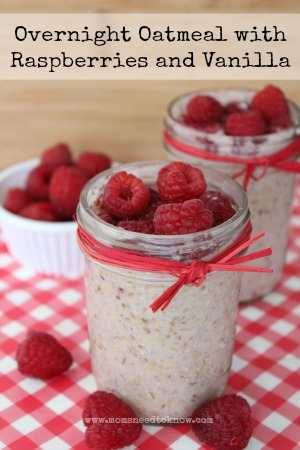 Easy Overnight Oatmeal With Raspberries and Vanilla