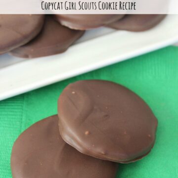 Girl Scout cookie season ended in your area and don't want to wait a year to get them again? Stave off those cravings with this copycat Thin Mints recipe!
