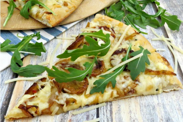 White Pizza with Sausage, Caramelized Onions and Arugula myf